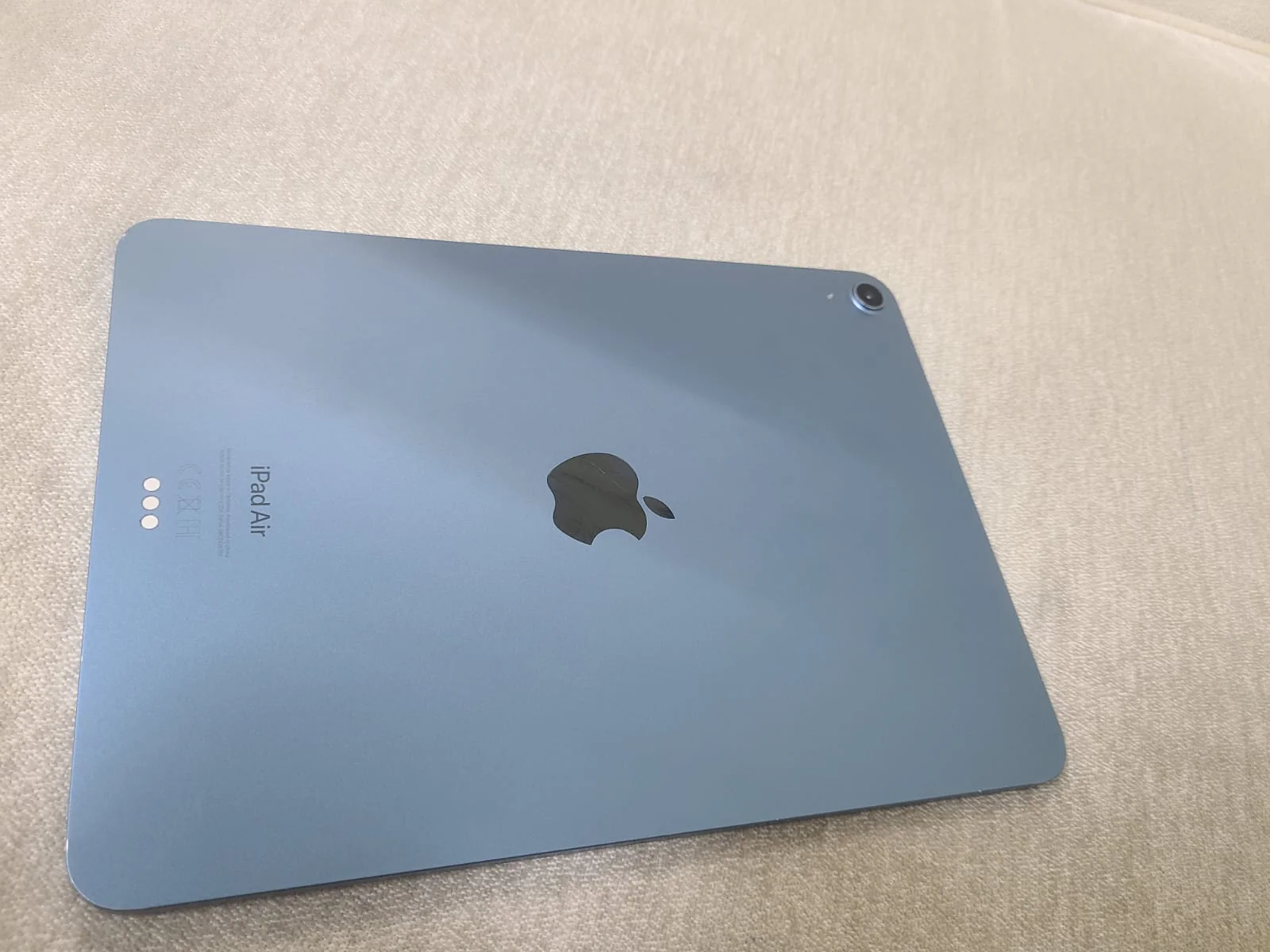 Apple iPad Air (5th Gen), 256GB - 10.9" Screen - Wi-Fi, Blue - 95356 - Image 5