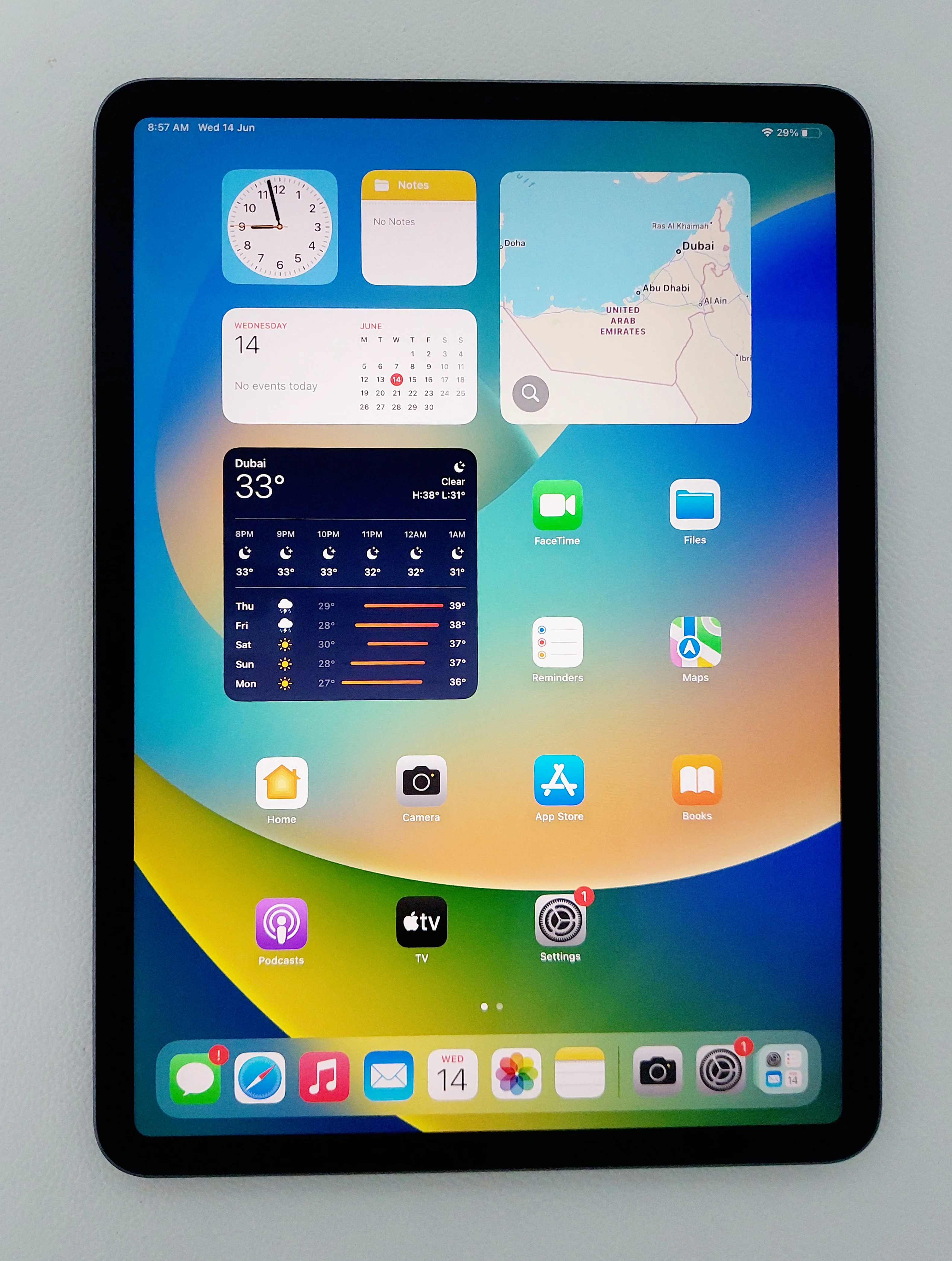 Apple iPad Pro 11 - 256GB, WiFi, Grey - Image 3