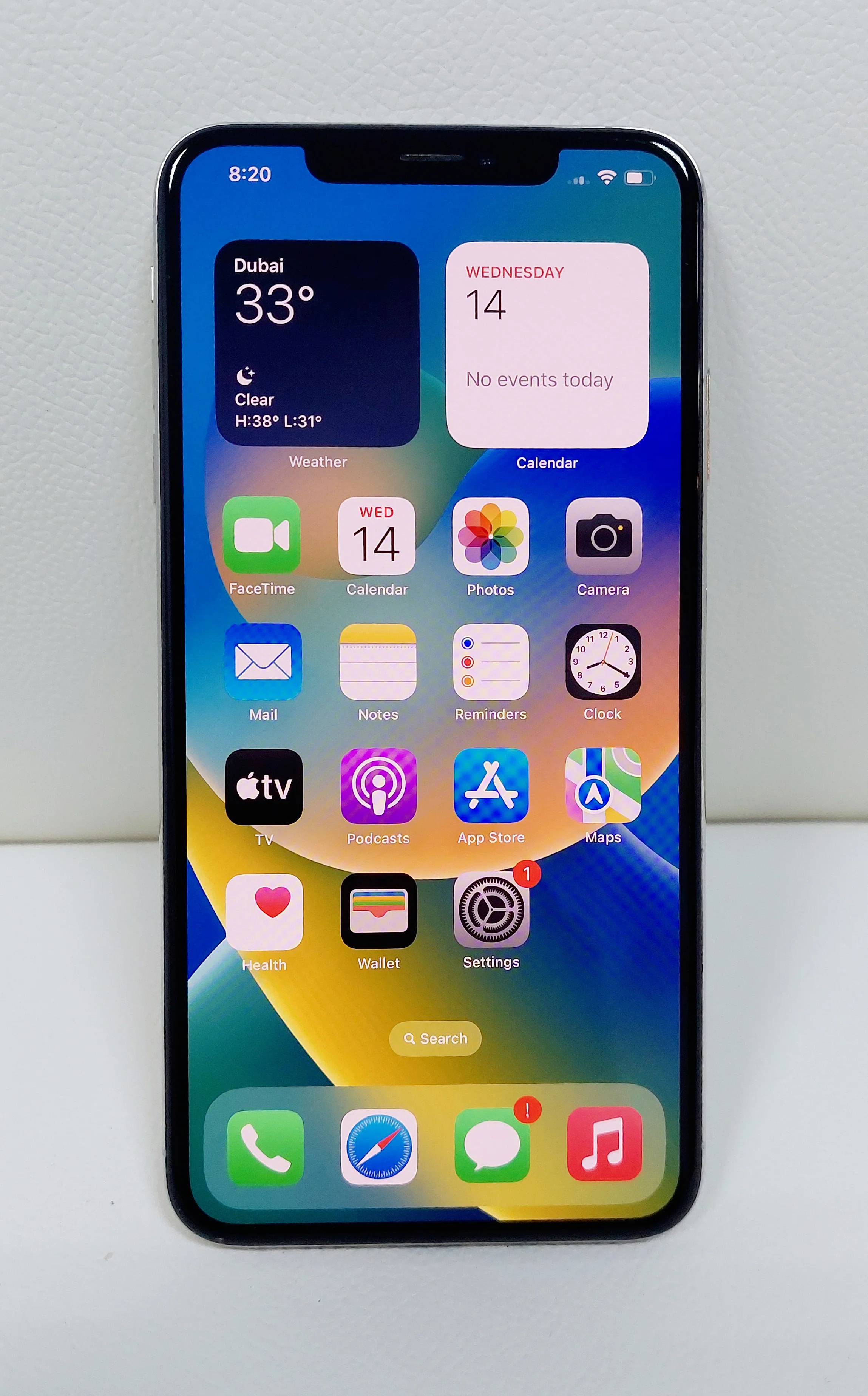Apple iPhone X with FaceTime - 64GB, 4G LTE, White - Image 2