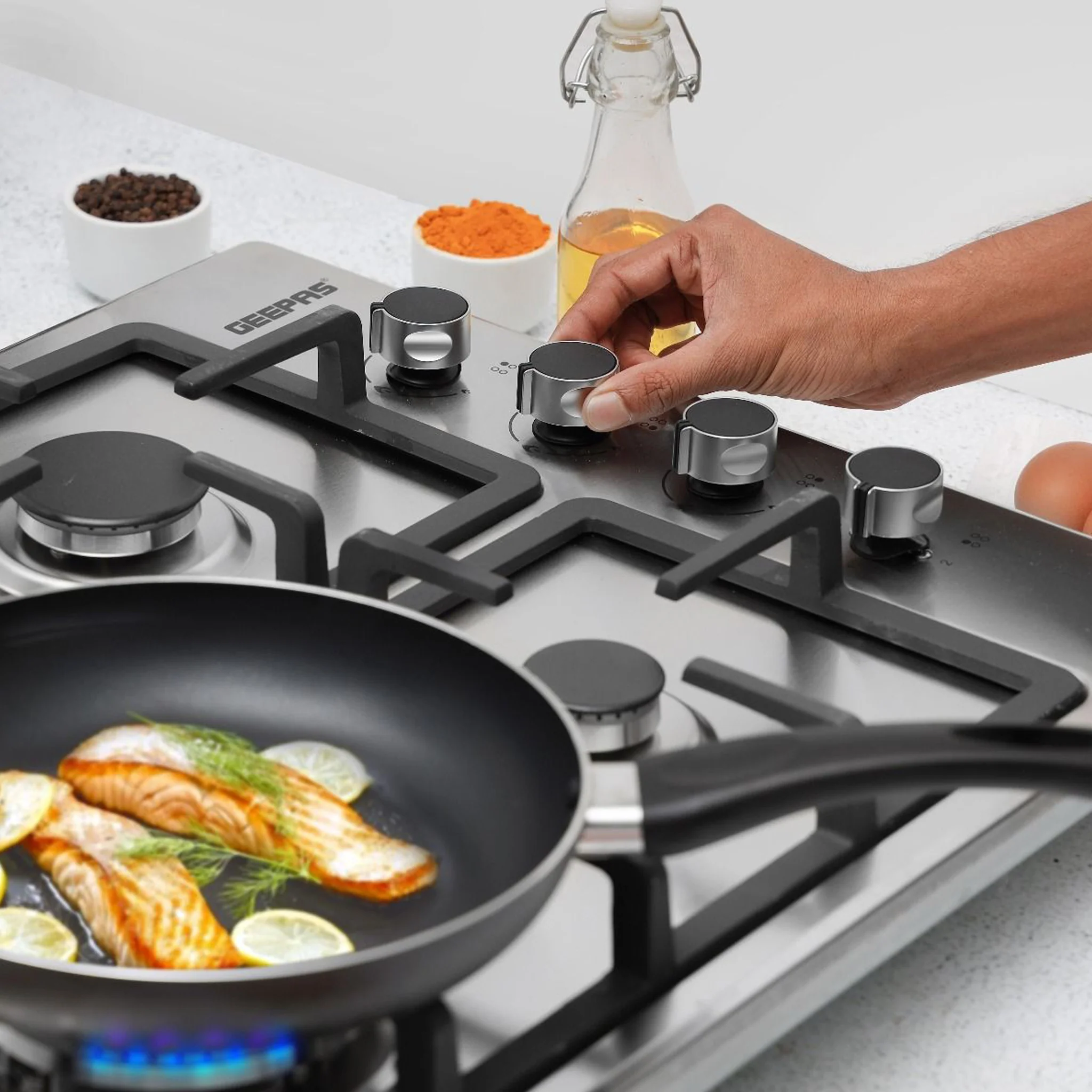 Geepas 2 in 1 Built in Gas Hob, GGC31026 - Image 3