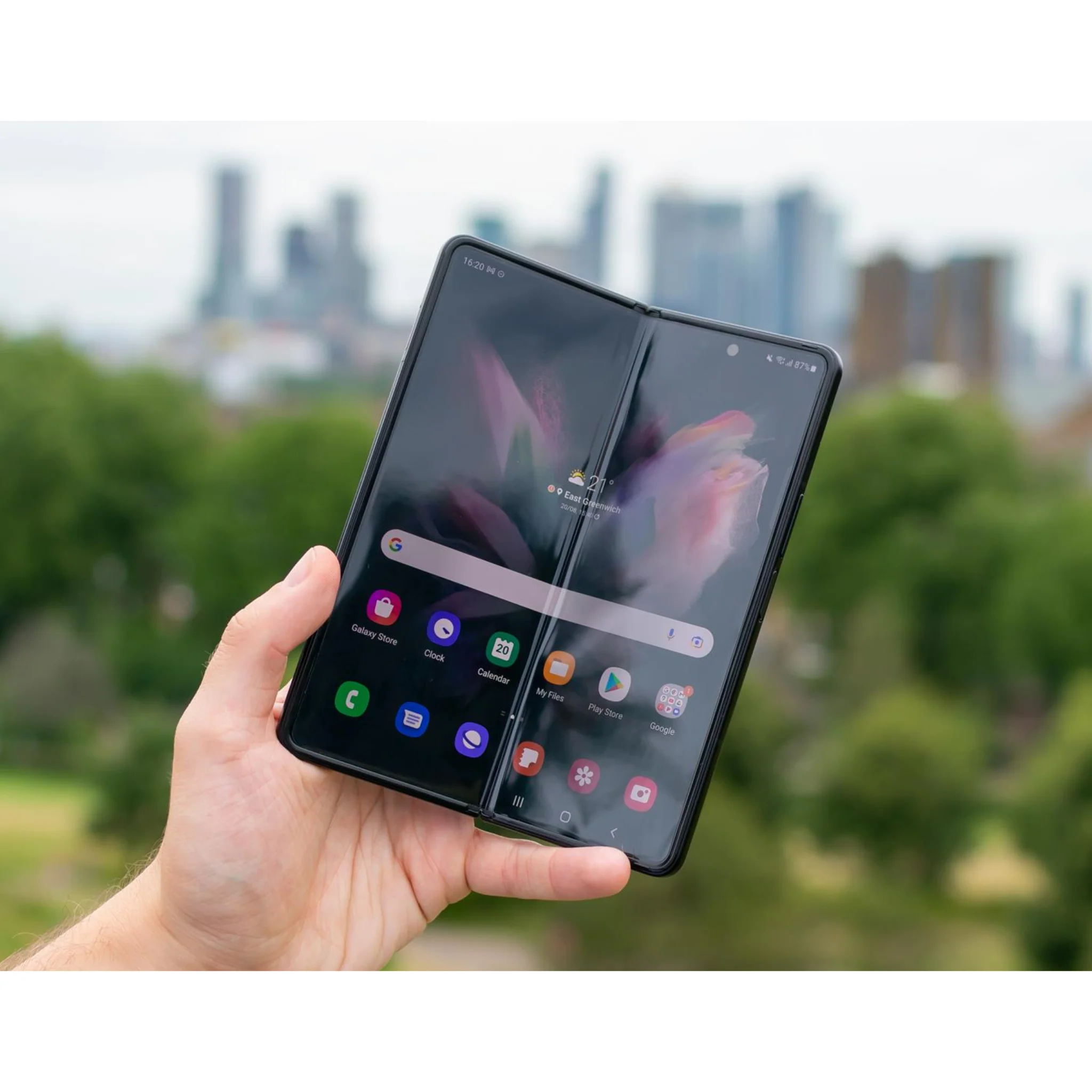 Samsung Galaxy Fold 3 - Original - Image 3